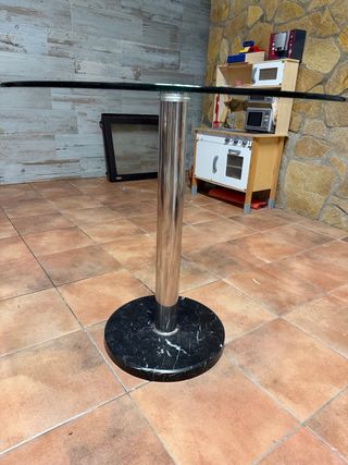 Mesa redonda cristal y metal
