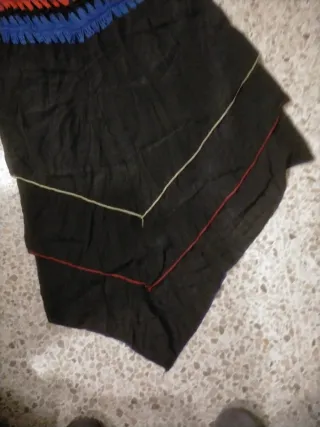 Vestido de playa negro con detalles