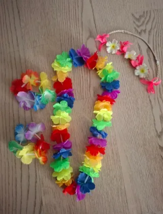 Gonna Hawaiana e accessori