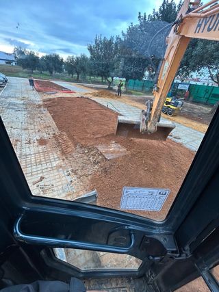 Trabajos de Excavaciones y Movimientos de tierras