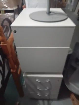 3  Cajoneras Metálica Dos blanco y uno gris