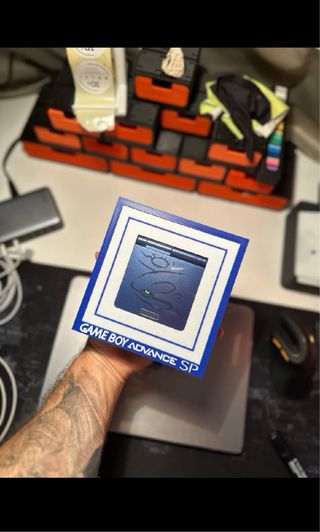 Cuadro GameBoy Advance SP.