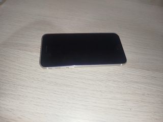 iPhone SE 2022 128GB