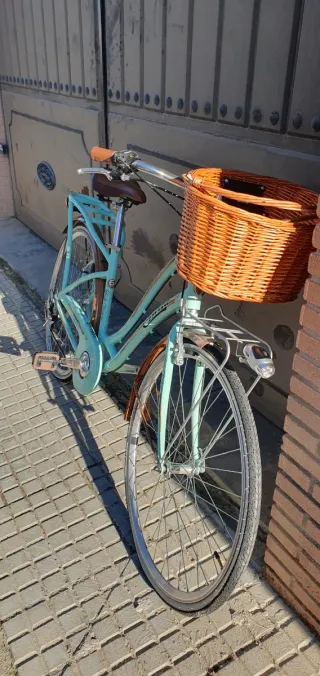 Bicicleta Clásica Mint con Cesta