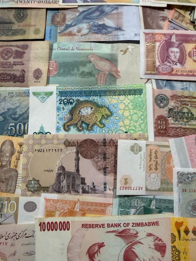 Colección historica de Billetes Internacionales.