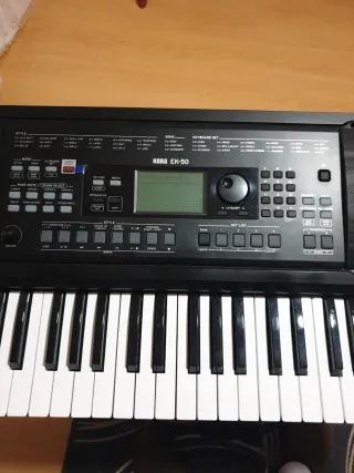 Teclado Korg EK-50