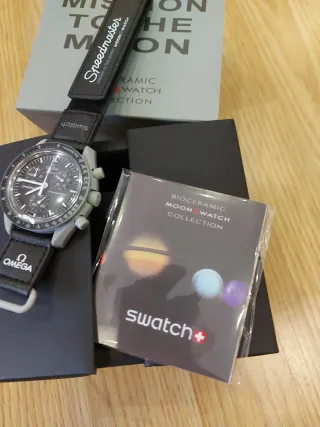 Swatch x Omega MoonSwatch Preto