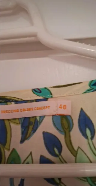 Vestido estampado floral azul y verde