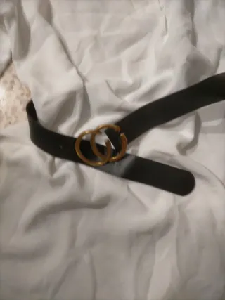 Vestido blanco con cinturón