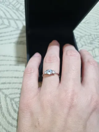 Anillo Oro Blanco con aguamarina y diamantes