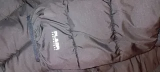 Cazadora negra con capucha hombre o mujer