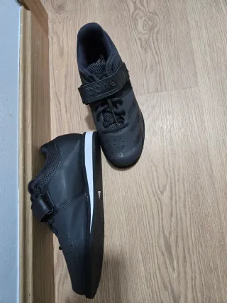 Zapatillas Adidas Powerlift Halterofilia Grises