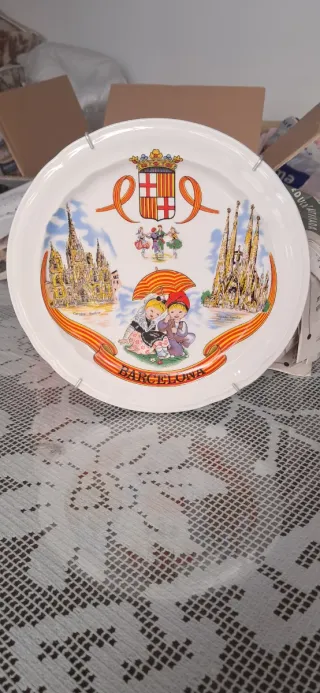 Plato recuerdo Barcelona