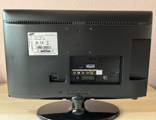 TV Samsung Full HD LED 22" (No Smart)