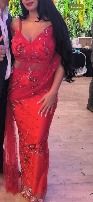 Vestido de fiesta plateado brillante