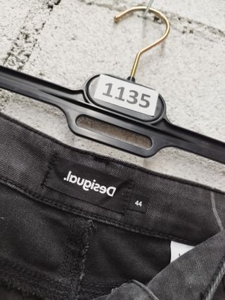 Pantalón Desigual con Smiley