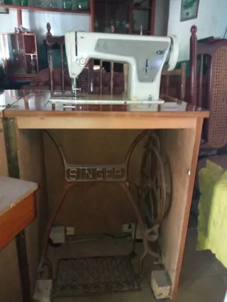 Máquina de coser Singer