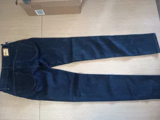 Vaqueros Salsa Push Up Talla 34