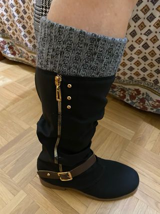Botas altas T.40 negras con detalles grises
