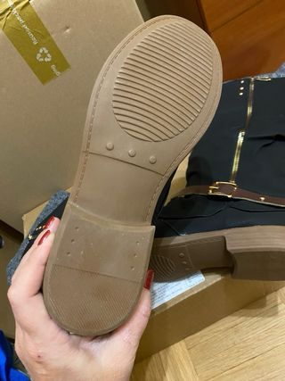 Botas altas T.40 negras con detalles grises