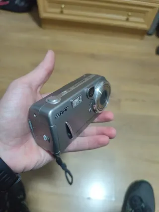 Cámara Sony Cyber shot 5.0 Megapixels