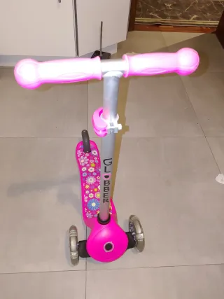 Patín 3 Ruedas Globber Flores Rosa