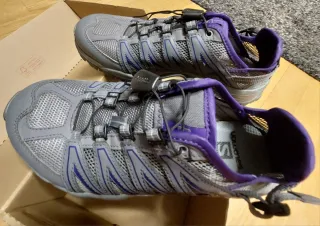 Zapatillas Salomon Gris y Morado Talla 38 2/3