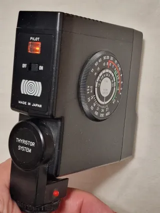 Flash HAKUBA OTTO auto 28