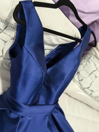 Vestido de fiesta azul precioso