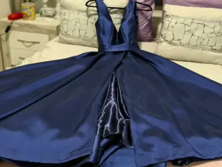 Vestido de fiesta azul precioso