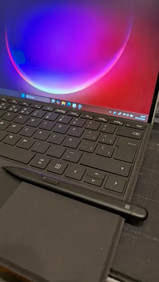 Microsoft Surface Pro 9 i5 16GB RAM 1TB SSD