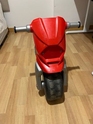 Moto de juguete para niños