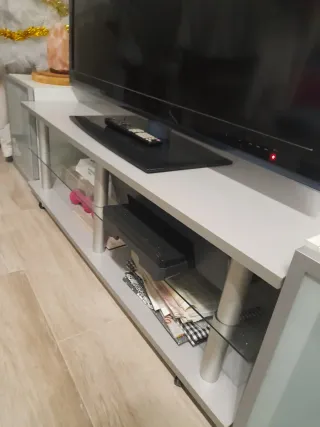 Mueble TV moderno gris y cristal