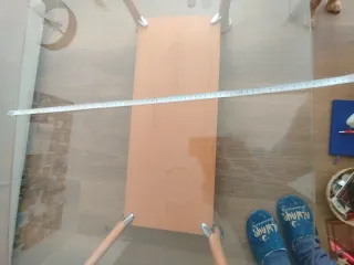 Mesa de comedor cristal y madera clara