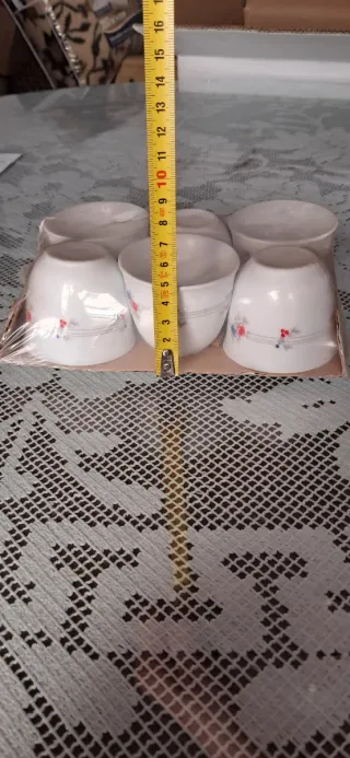 6 Platos y tazas de Porcelana para Café.