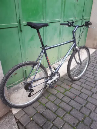 Bicicleta de Montaña 18v