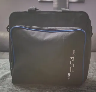 Consola PS4 Pro Negra + Maletín