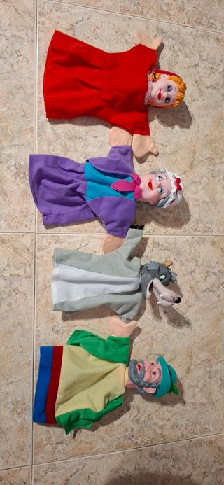 Titelles La caperucita roja