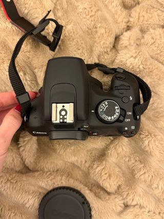 Cámara Canon EOS 1200D Reflex Negra