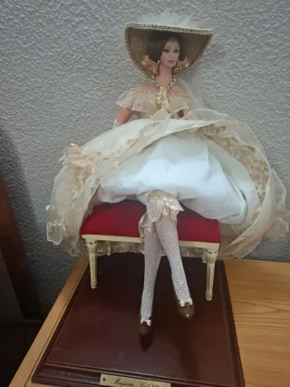 Muñeca antigua de colección estilo S. XIX