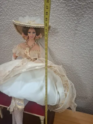 Muñeca antigua de colección estilo S. XIX