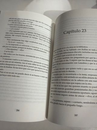 Libro Una corona de sombras de Tricia Levenseller