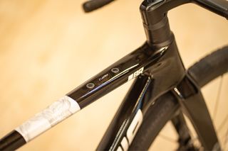 NAII BR APEX XPLR AXS