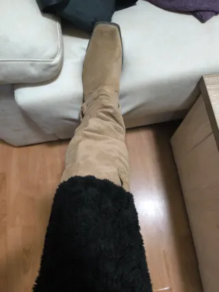 Botas altas beige ante talla 39