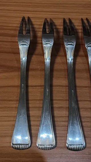 Sei forchettine argentate