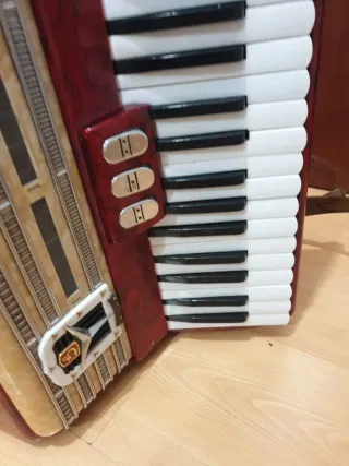 Acordeón Guarrini Rojo