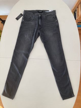 Replay Anbass. Pantalón vaquero slim. W31 L34