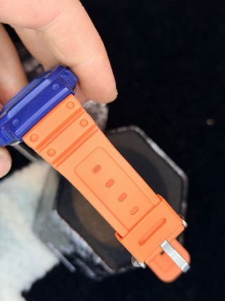 G-Shock DW-5600M Naranja y Azul