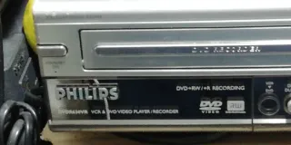 Philips Reproductor Grabador VHS DVD