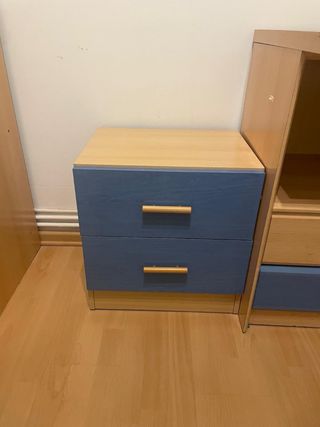 Armario de madera y azul